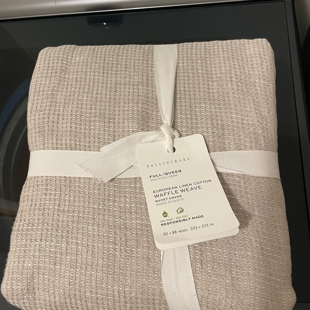 SOLD Pottery Barn Belgian Linen Cotton Waffle Weave Cover in Cream BNWT